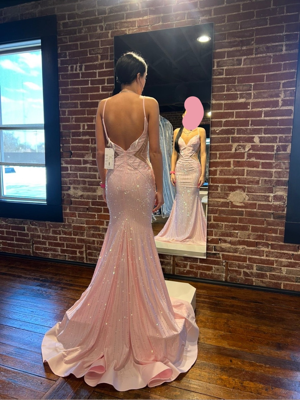 Elegant Pink Sequin Mermaid Evening Gown